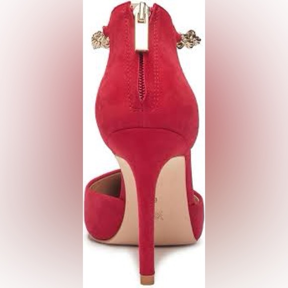 NWOT BCBGeneration Heels with Gold Chain Detail - Picture 2 of 12